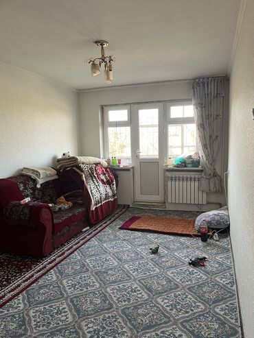 кватира дом: 2 бөлмө, 45 кв. м, 103-серия, 2 кабат