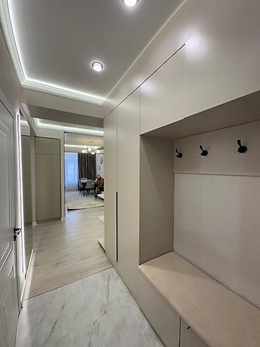 Ремонт под ключ: 🏡 Продается уютная 3-комнатная студия в ЖК «Ала-Тоо»! ✨ Площадь: 56 — 1