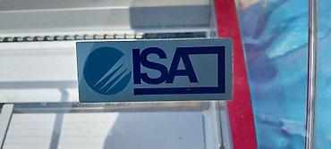 Zamrzivači: Profesionalna vitrina za sladoled ISA – Carte d’Or brendiranje.Ima — 3