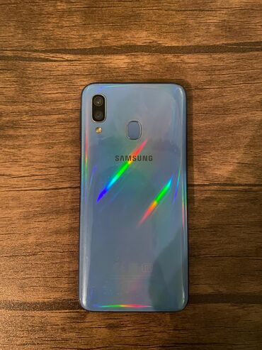 Samsung: Samsung Galaxy A40, 64 GB, rəng - Göy