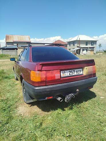 Унаа: Audi 80: 1988 г., 1.8 л, Кол менен иштөөчү, Бензин, Седан — 4