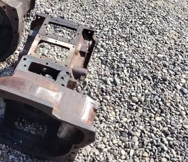 Traktor qoşqularının ehtiyyat hissələri: Məhsul: Traktor üçün metal ehtiyat hissələri Təsvir: - Döküm metal — 1