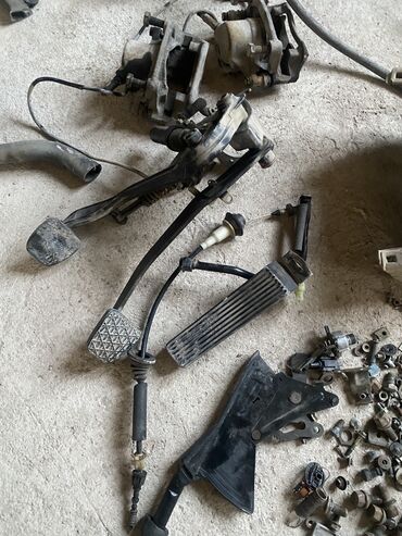 Другие автозапчасти: Мерседес 190 Нет 2.0бензин двигатель продан Есть коробка 4 ступ Есть — 13