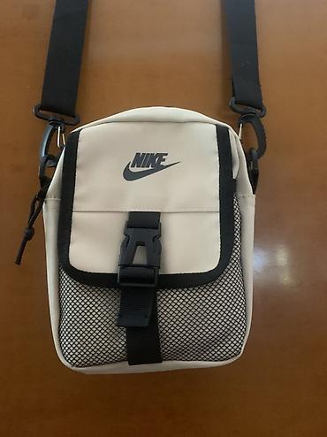 Сумкалар: Сумка через плечо Nike (кросс-боди) - Компактная вертикальная сумка с — 1