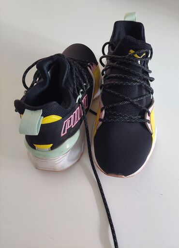 Sneakers & Athletic shoes: Puma, 38.5, color - Black