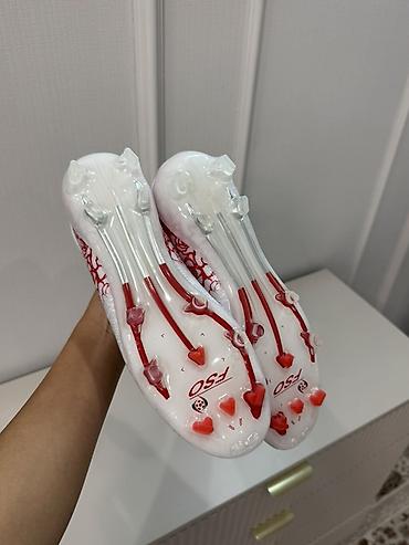 Бутсы: Футбольные бутсы с шипами для натурального газона (FG) - Цвет: белый — 2