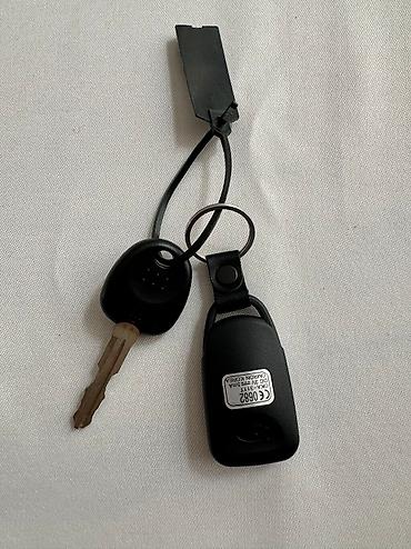 hyundai airpods: Hyundai orijinal pultu, açarı. Maşının üstündə gəlib, təzədir. Bütün — 9