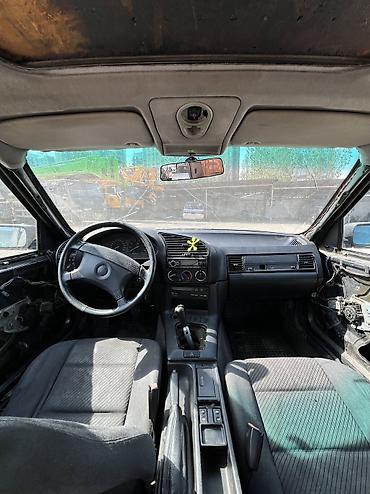 bmw e87: BMW 3 series: 1991 г., 2.5 л, Механика, Бензин, Седан — 5