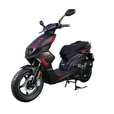 Ostali motocikli i skuteri: Sportski skuter 50cc – modern dizajn i agilne performanse - Agregat — 7
