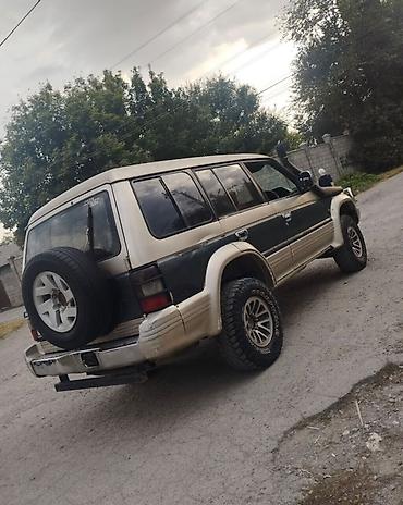 радиатор на митсубиси: Mitsubishi Pajero: 1992 г., Механика, Дизель, Внедорожник — 2