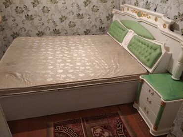 спальная мебель бишкек: Спальный гарнитур, шкаф кровать две тумбочки бу состояние
