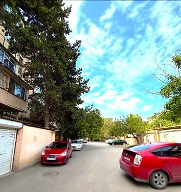 bakida: Bakı, Bakıxanov qəs., 3 otaqlı, Köhnə tikili, 80 kv. m — 1