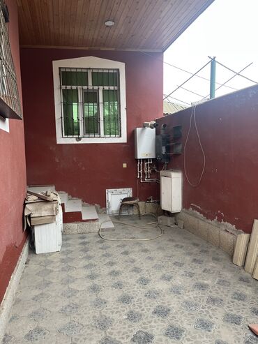 Həyət evləri və villaların satışı: Binəqədi qəs. 4 otaqlı, 8 kv. m, Kredit yoxdur, Orta təmir