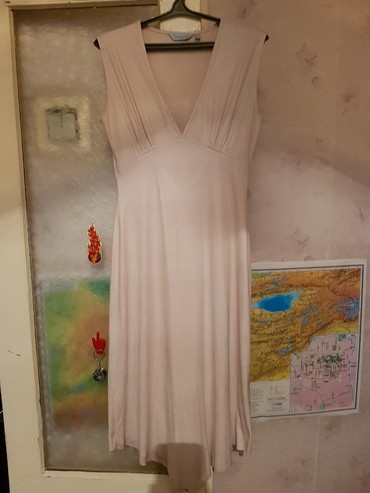 бархатное изумрудное платье: Платье,бархатное,мягкое,размер 44 46