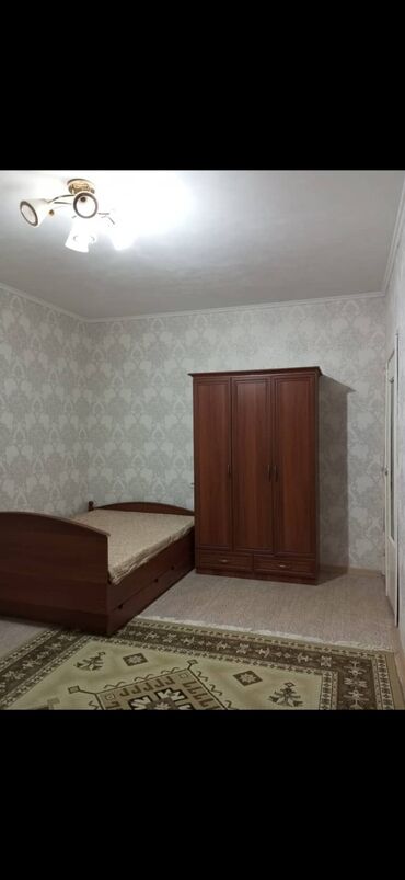 сдаю однокомнатную квартиру долгосрочное: 1 бөлмө, Кыймылсыз мүлк агенттиги, Чогуу жашоосу жок, Толугу менен эмереги бар