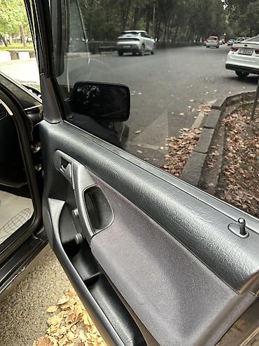 Volkswagen: Volkswagen Golf: 1993 г., 1.8 л, Механика, Бензин, Хэтчбэк — 6