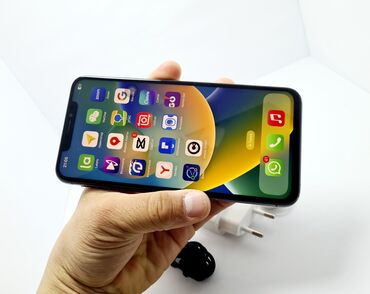 Samsung: IPhone Xs Max, Б/у, 256 ГБ, Черный, Наушники, Зарядное устройство, Защитное стекло, 100 %