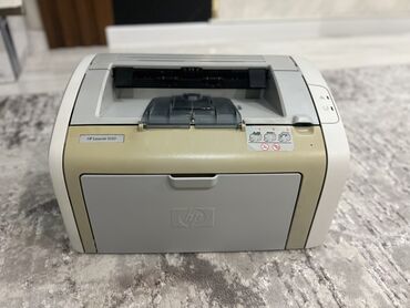 принтер в хорошем состояние: Продам принтер, Hp LaserJet 1020 в очень хорошем состоянии. Провода