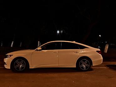 small car: Honda Accord: 2018 г., 1.5 л, Вариатор, Бензин, Седан — 4