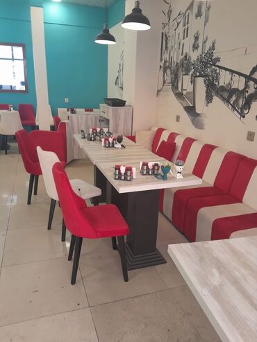 Taburetlər: Restoran, kafe və ya digər ictimai iaşə müəssisələri üçün nəzərdə