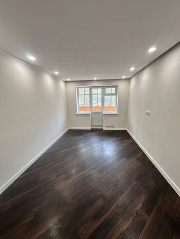 дом под квартиру: 1 комната, 33 м², 104 серия, 3 этаж, Евроремонт
