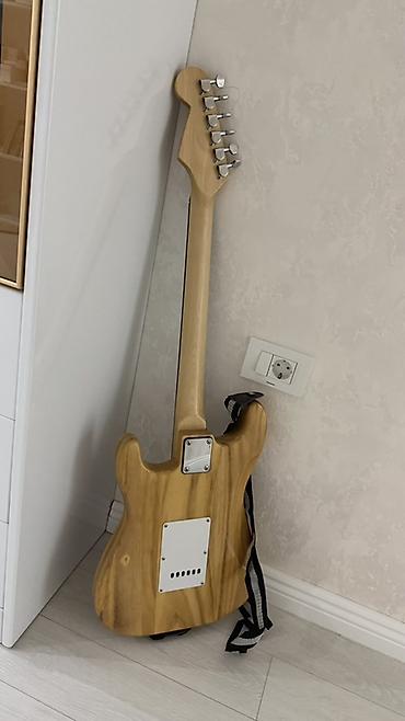 marshall kalonka: Təzədir gitar və kalonkası 800 alınıb işlədilməyib. Elektrik gitara — 2
