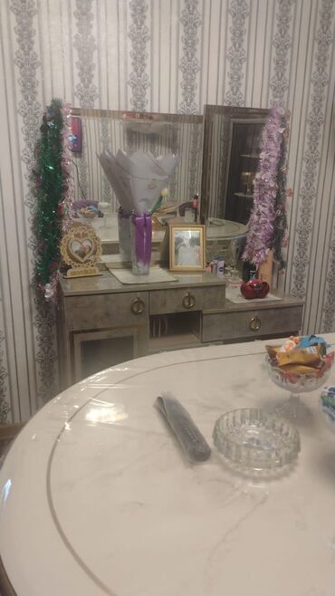 Yataq otağı dəstləri: Yataq otağı mebel dəsti - Rəng və dizayn: Boz-mərmər teksturalı səth — 6