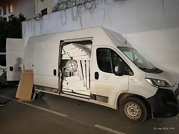 Kurirska dostava: Usluge transporta i selidbe kombijem - Profesionalni kombiji velike — 12