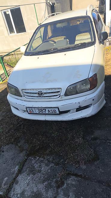 01: Toyota Ipsum: 2001 г., 2 л, Автомат, Бензин, Минивэн — 1