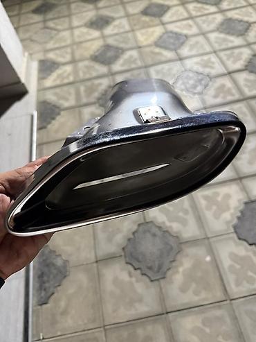 malibu diffuser: Mercedes-Benz OEM tipli oval/trapez formalı egzoz dekorativ ucluqları, Orijinal, Yeni — 1