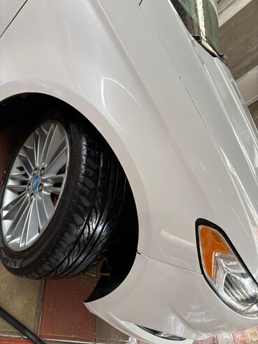 Ford: Ford Fusion: 1.6 l | 2014 il 180525 km Sedan — 9