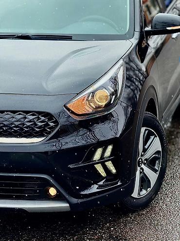 Kia: Kia Niro: 2020 г., 1.6 л, Типтроник, Гибрид, Кроссовер — 2