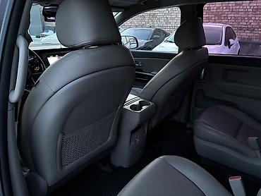 Kia: Kia Carnival: 2018 г., 2.2 л, Автомат, Дизель, Минивэн — 6