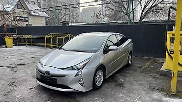 Toyota: Toyota Prius: 2018 г., 1.8 л, Вариатор, Гибрид, Седан at lalafo.kg — 2 Toyota: Toyota Prius: 2018 г., 1.8 л, Вариатор, Гибрид, Седан — 2