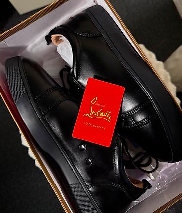 Ayaqqabılar: Möhtəşəm Christian Louboutin ayaqqabıları. Ayaqqabılar yenidir və heç — 1