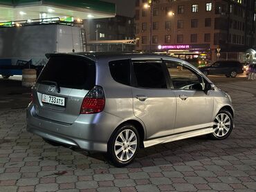 Honda: Honda Jazz: 2005 г., 1.4 л, Вариатор, Бензин, Хэтчбэк — 1