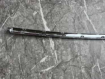 Бампер и комплектующие: Накладка на бампер Toyota, Новый, Оригинал — 9