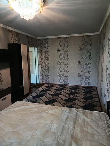 квартира 1 комнатна: 1 комната, 33 м², Ошский мкр., 104 серия, 3 этаж — 7