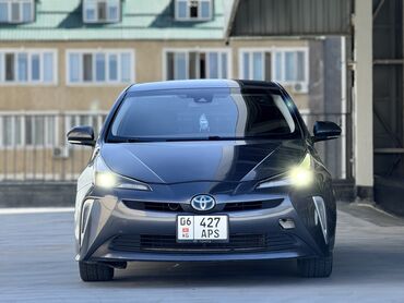 самая дорогая машина в кыргызстане: Toyota Prius: 2019 г., 1.8 л, Гибрид, Хэтчбэк