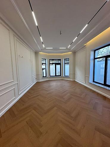 Продажа коттеджей и домов: Продаётся двухэтажный дом в Арча-Бешике! Площадь дома — 300 м² Участок — 3