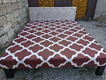 Mebellərin yığılması: Təzə çarpayılar. 1 nəfərlik çarpayılar 60manat. 2 nəfərlik taxt — 11