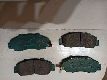 тормозные колодки бишкек в Кыргызстан | Автозапчасти: Передние тормозные колодки на Хонду RA-1,RA-3,RF-1,RF-3