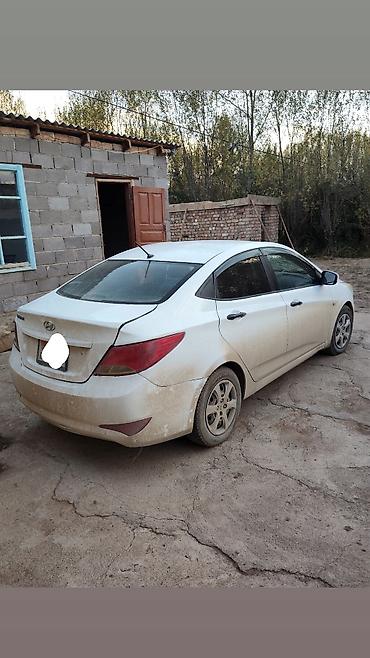 кун на заднюю навеску: Hyundai Solaris: 2014 г., 1.4 л, Механика, Бензин, Седан — 1