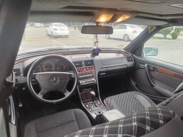 Mercedes-Benz: Mercedes-Benz C 240: 2.4 l | 1997 il Sedan — 13