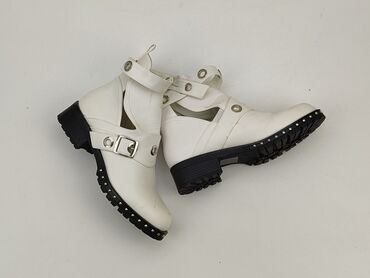 białe t shirty damskie z nadrukiem: High boots for women, 39, condition - Very good