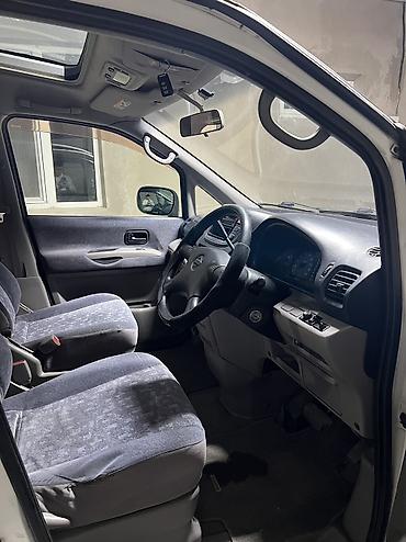 күзгү: Nissan Serena: 2000 г., 2 л, Вариатор, Бензин, Вэн/Минивэн — 10