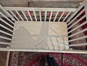 Beşiklər: Oğlan və qız üçün, İşlənmiş, Beşik, Matras ilə — 2