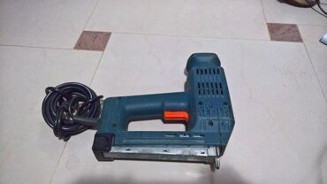 Heftalice: Električna heftalica Black&Decker KX418E neispravna za delove — 5