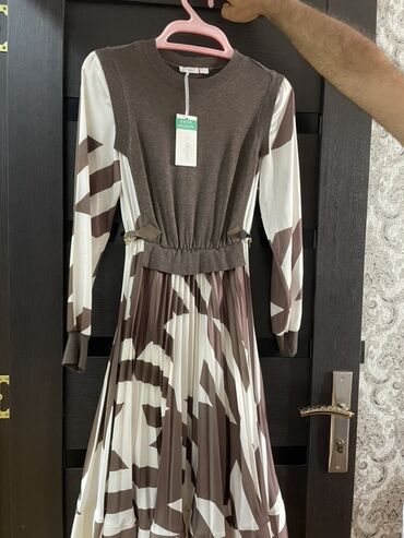 büzmə karandaş ətək: Gündəlik don, Midi, Benetton