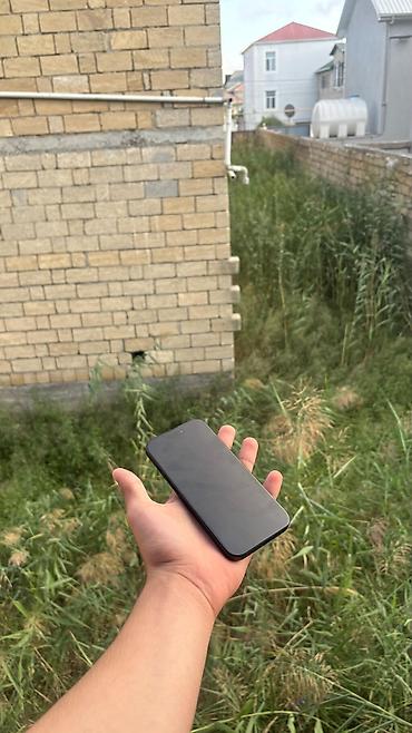 Apple iPhone: IPhone 15 — 9